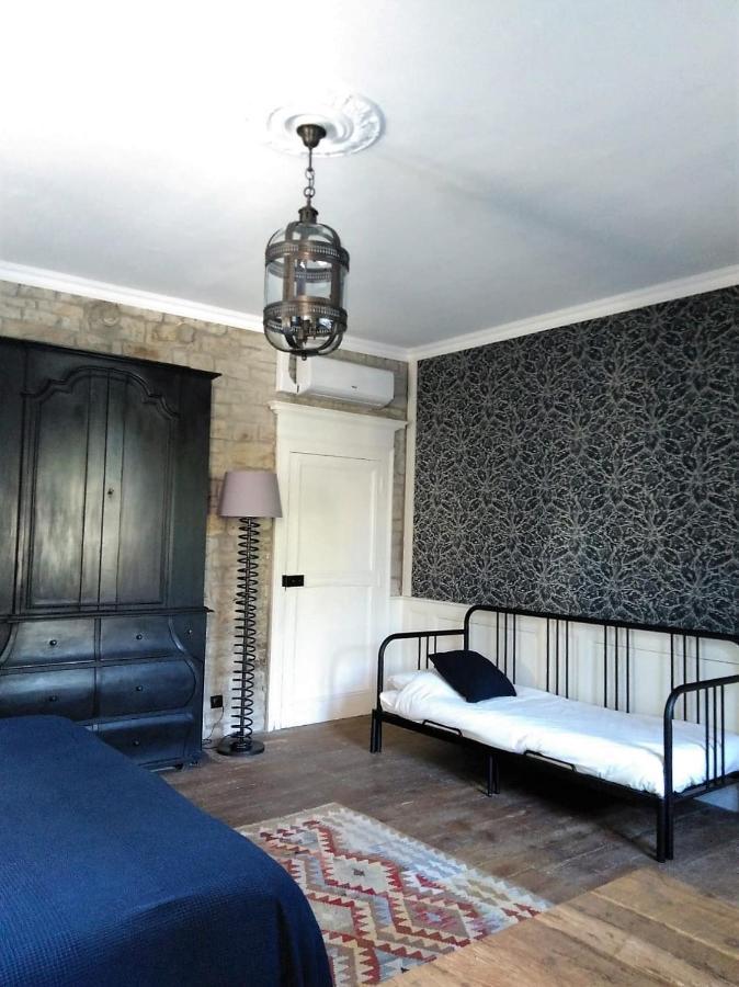フジュロル Manoir La Cerise Bed & Breakfast エクステリア 写真