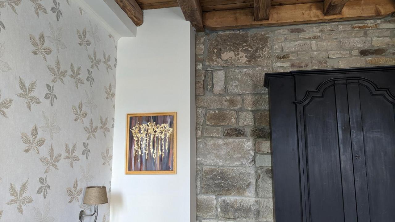 フジュロル Manoir La Cerise Bed & Breakfast エクステリア 写真