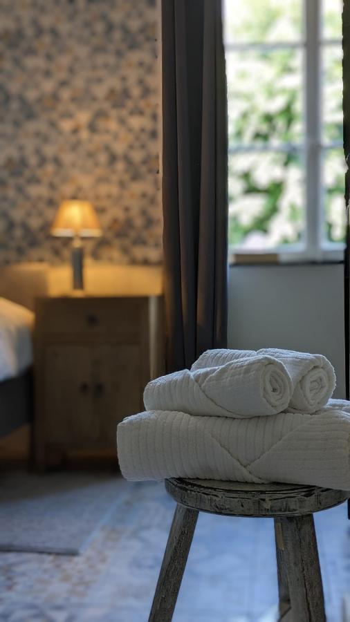 フジュロル Manoir La Cerise Bed & Breakfast エクステリア 写真