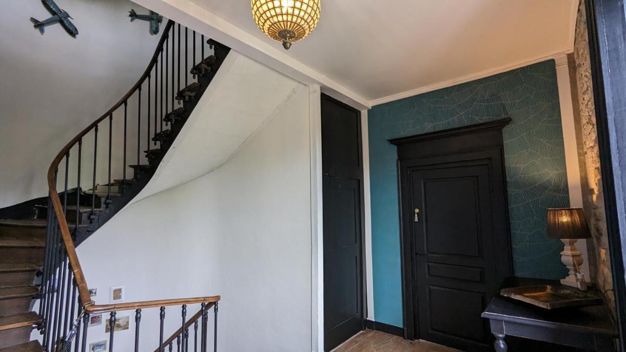 フジュロル Manoir La Cerise Bed & Breakfast エクステリア 写真