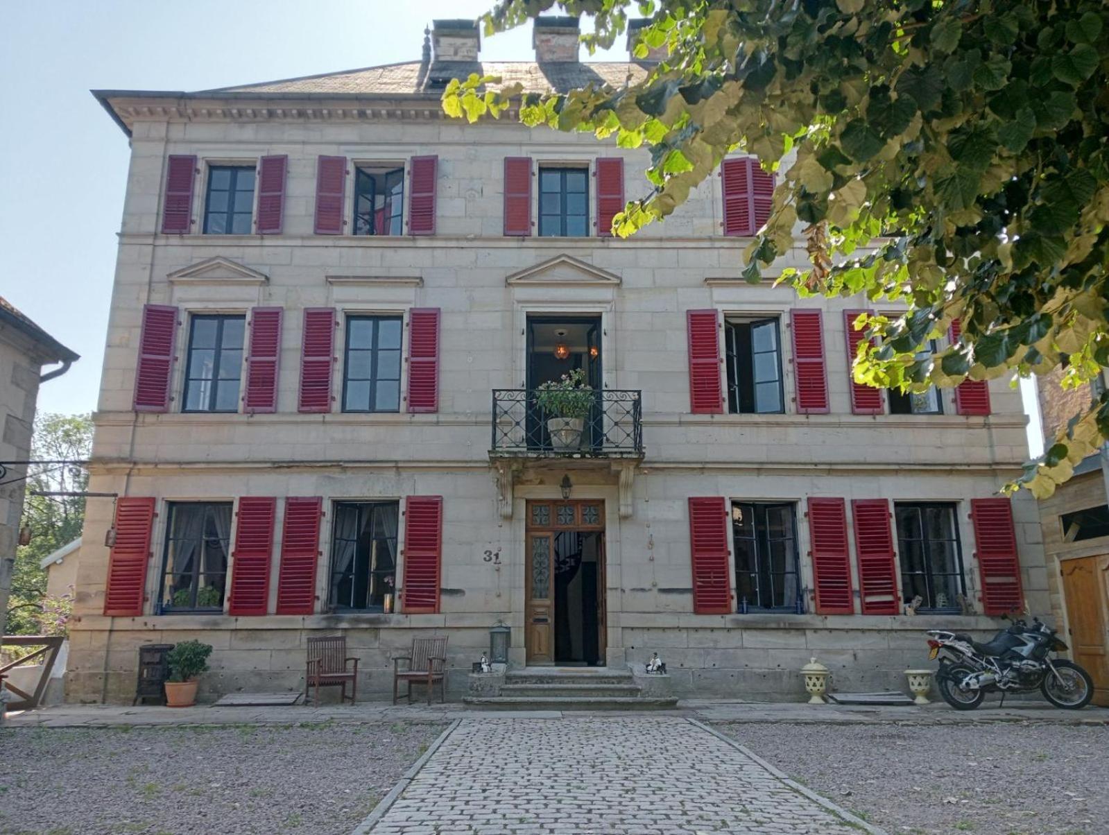 フジュロル Manoir La Cerise Bed & Breakfast エクステリア 写真
