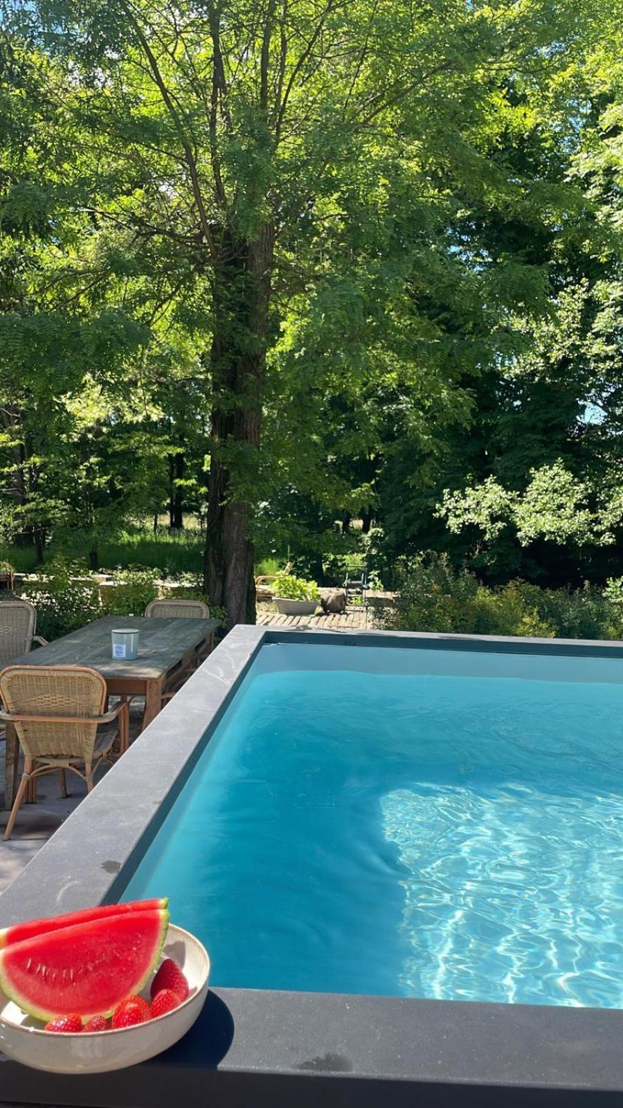 フジュロル Manoir La Cerise Bed & Breakfast エクステリア 写真